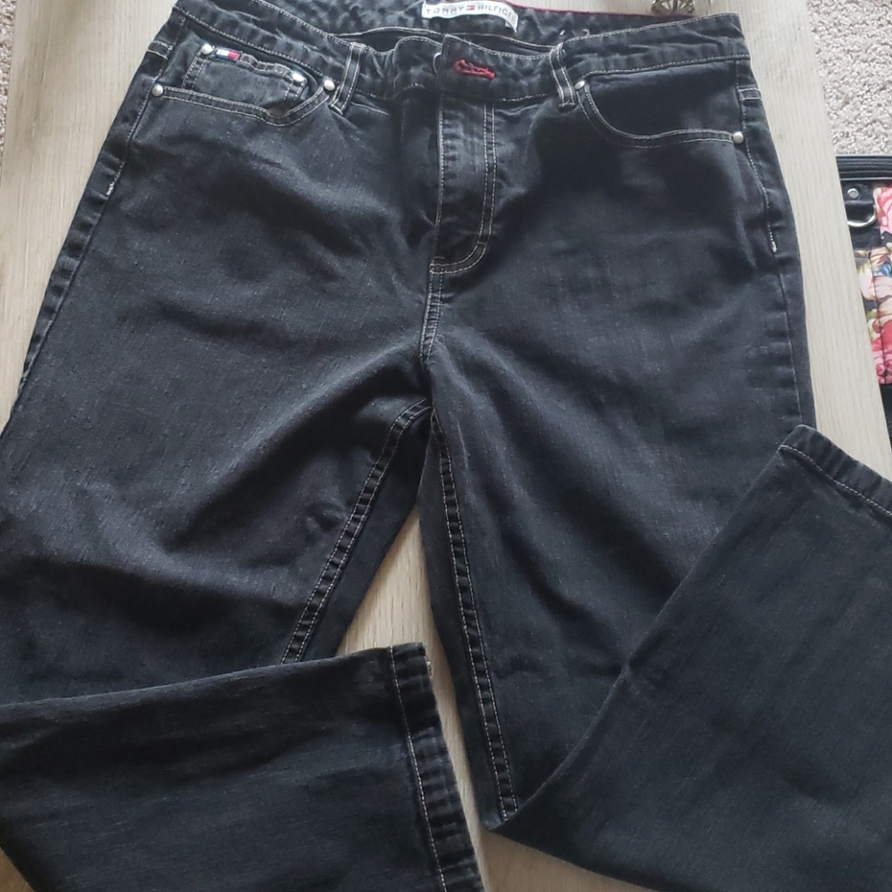 Tommy Hilfiger black capri jeans
